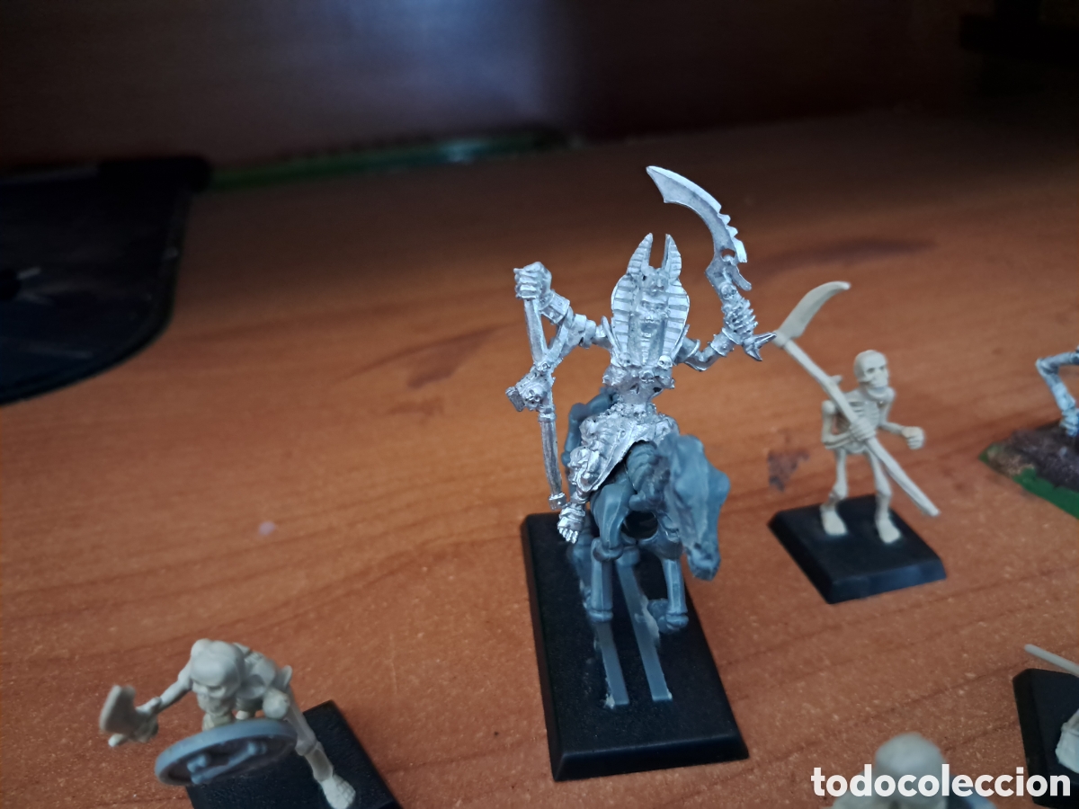 Juegos antiguos: Sacerdote Rey Funerario warhammer Oldworld AOS