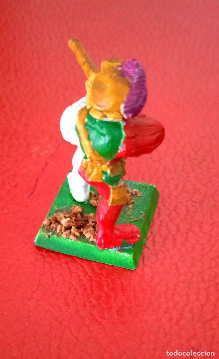 Juegos antiguos: FIGURA DE PLASTICO WARHAMMER GW 1999.