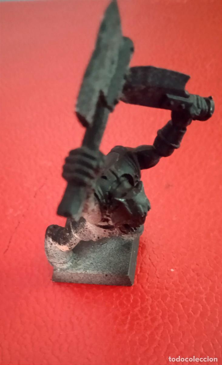 Juegos antiguos: FIGURA DE PLASTICO WARHAMMER GW 1995. -