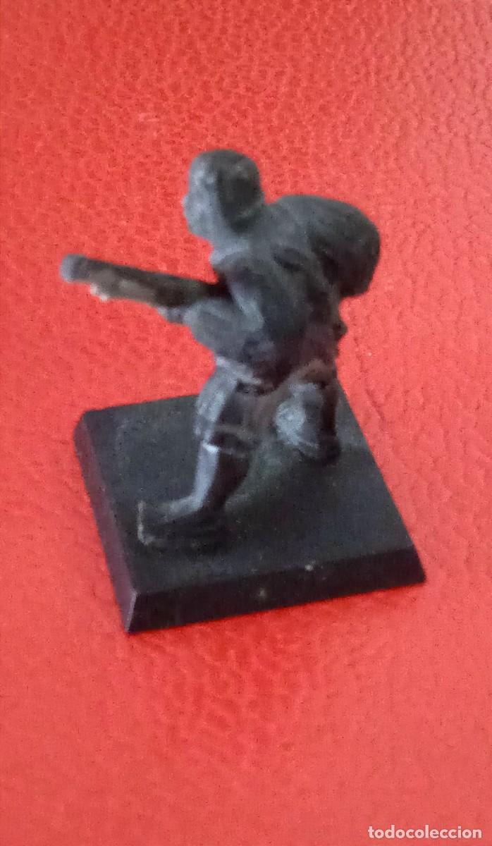 Alte Spiele: FIGURA DE PLASTICO WARHAMMER GW 2001 - FUSILERO