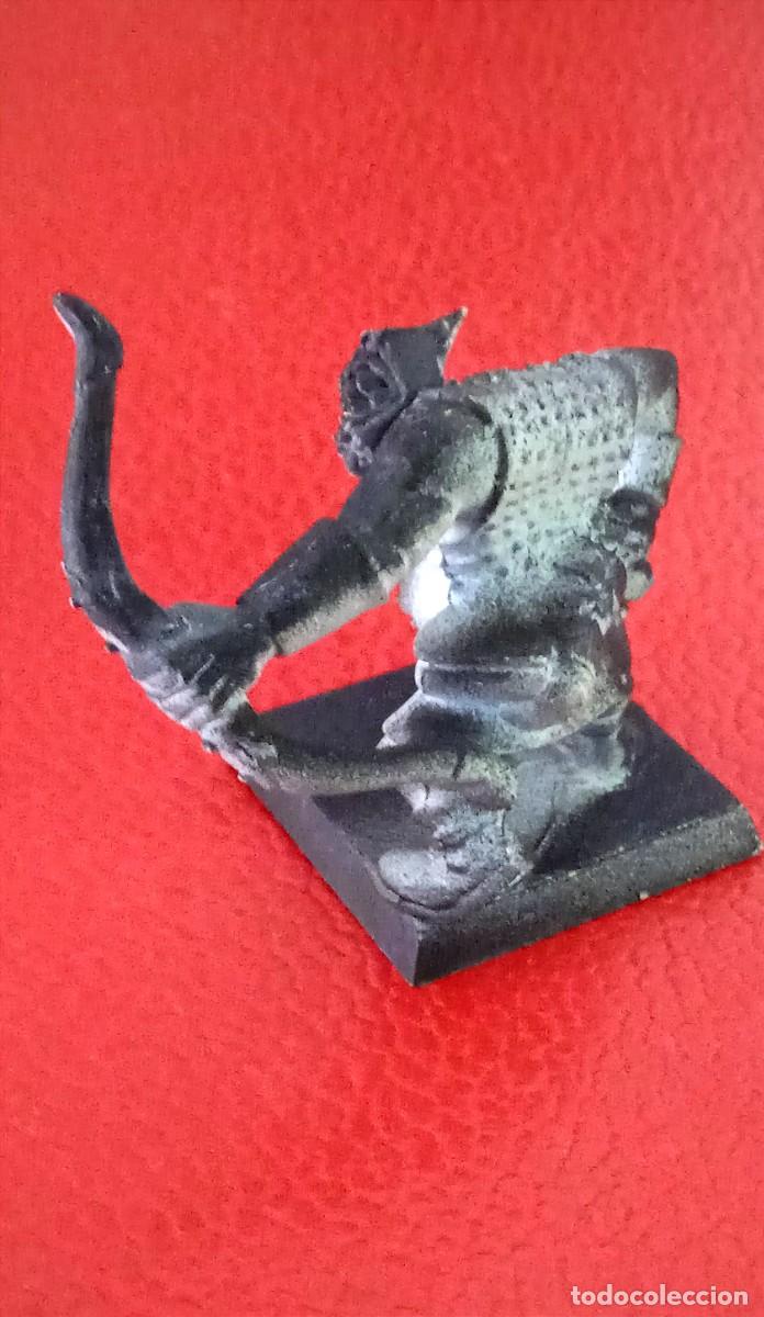 Alte Spiele: FIGURA DE PLASTICO WARHAMMER GW 2001.