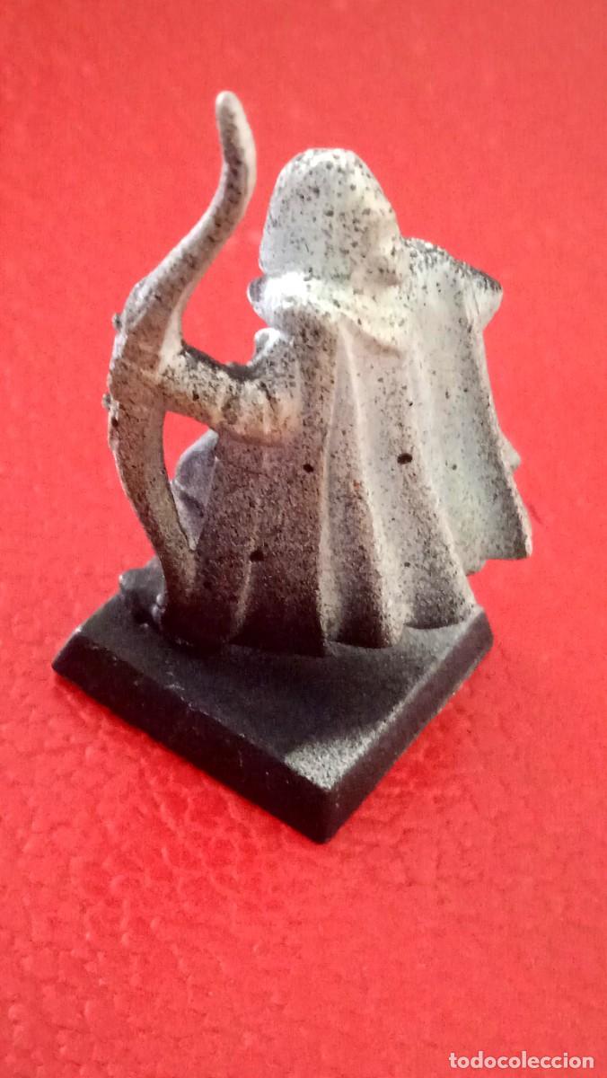 Alte Spiele: FIGURA DE PLASTICO WARHAMMER GW 2001.