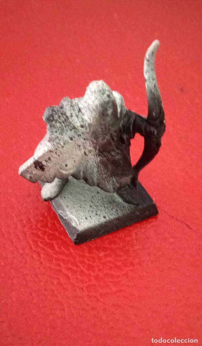 Alte Spiele: FIGURA DE PLASTICO WARHAMMER GW 2001.