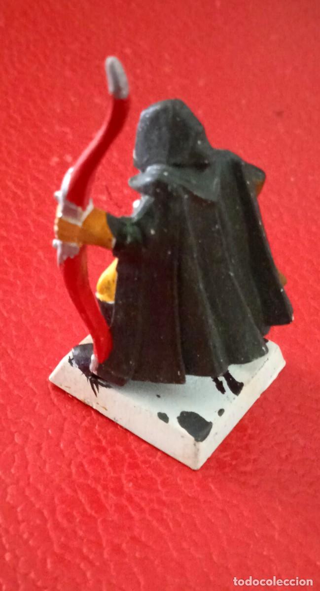 Alte Spiele: FIGURA DE PLASTICO WARHAMMER GW 2001.