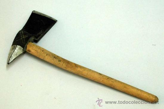 Juegos antiguos: Hacha de goma con mango de madera a&ntilde;os 50 - Foto 2