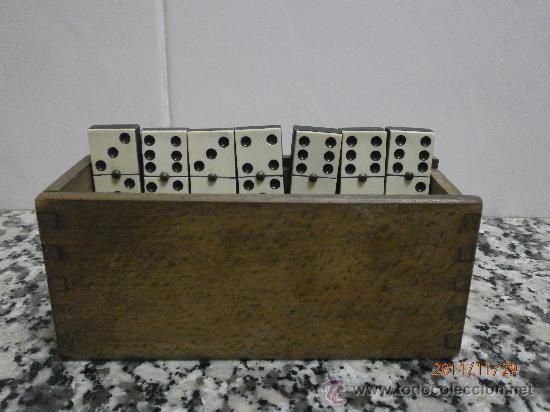 Juegos antiguos: ANTIGUO JUEGO DE DOMINO DE MADERA. - Foto 1