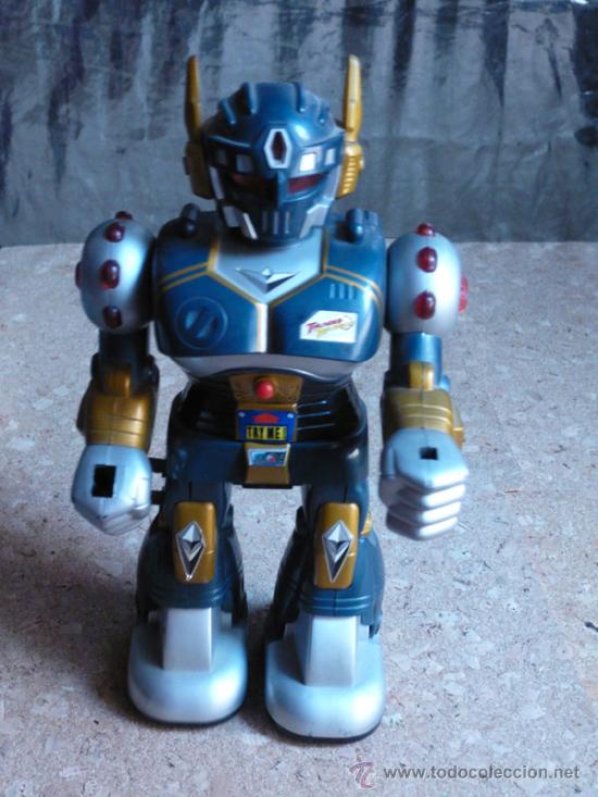 Juegos antiguos: Robot que anda gira con sonido y luces - Foto 4