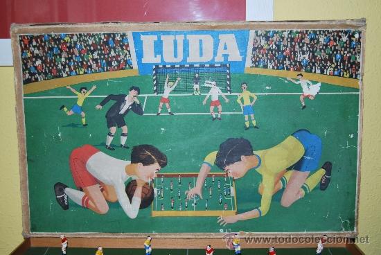 Juegos antiguos: FUTBOL&Iacute;N DE MADERA - MARCA LUDA - CON CAJA ORIGINAL - Foto 2