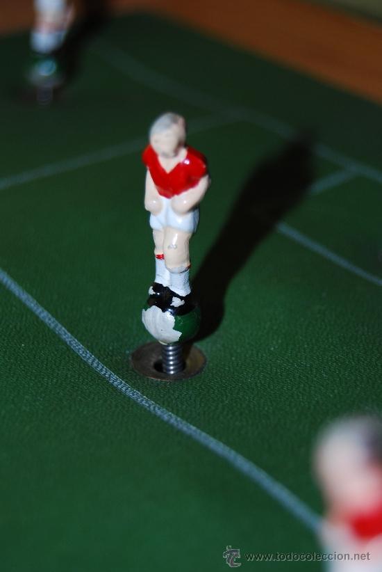 Juegos antiguos: FUTBOL&Iacute;N DE MADERA - MARCA LUDA - CON CAJA ORIGINAL - Foto 12