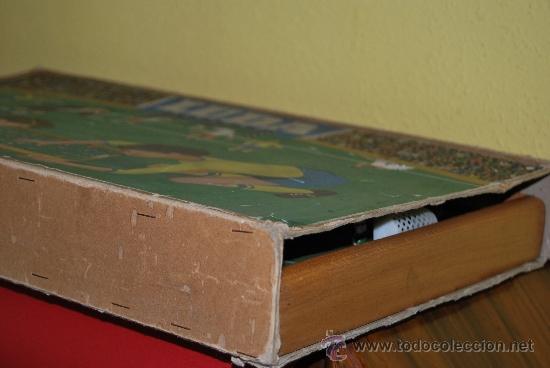 Juegos antiguos: FUTBOL&Iacute;N DE MADERA - MARCA LUDA - CON CAJA ORIGINAL - Foto 13