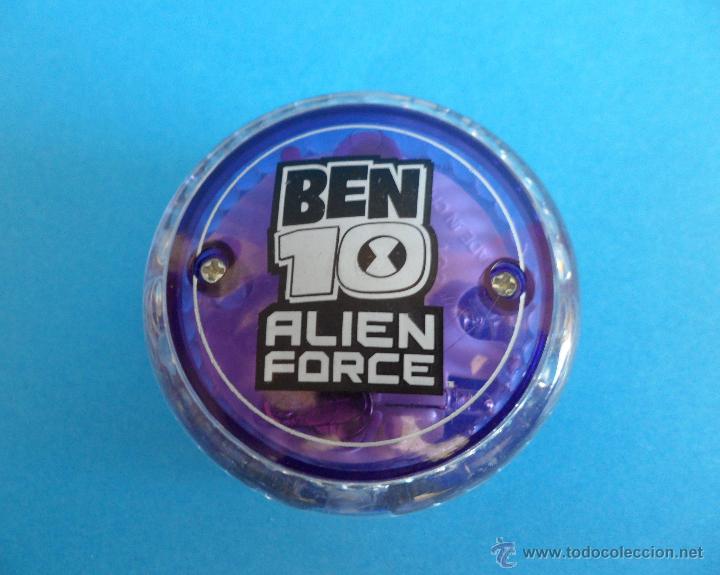 Juegos antiguos: Yoyo luminoso --- Ben 10 Alien Force - Foto 1