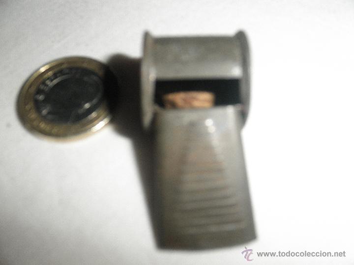 Juegos antiguos: antiguo silvato chapa - Foto 2