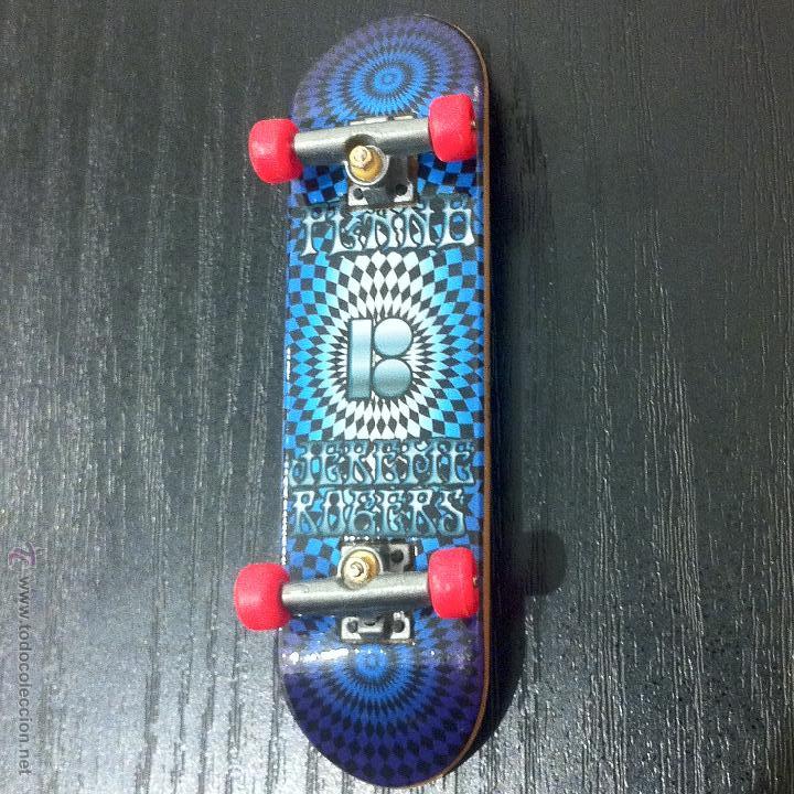 Juegos antiguos: MINI MONOPAT&Iacute;N TECH DECK. - Foto 3