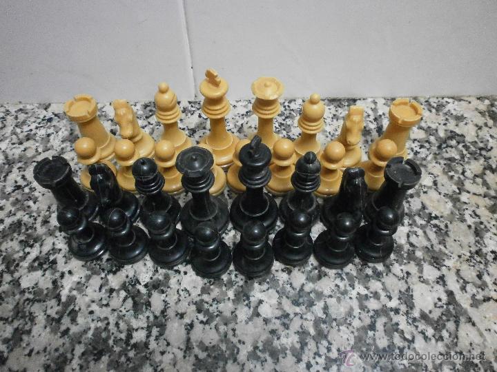Juegos antiguos: PIEZAS DE AJEDRES DE PLASTICO - Foto 1