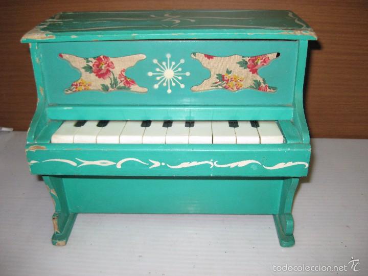 Juegos antiguos: PIANO DE MADERA, TECLAS PL&Aacute;STICO. - Foto 1