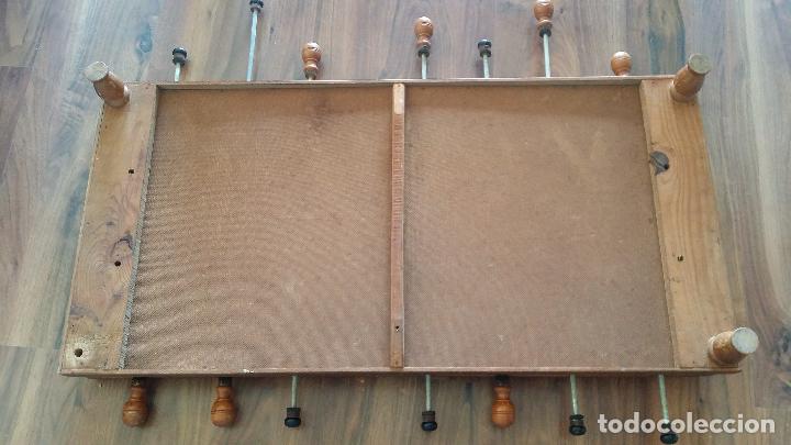 Juegos antiguos: ANTIGUO FUTBOLIN DE MADERA - Foto 12