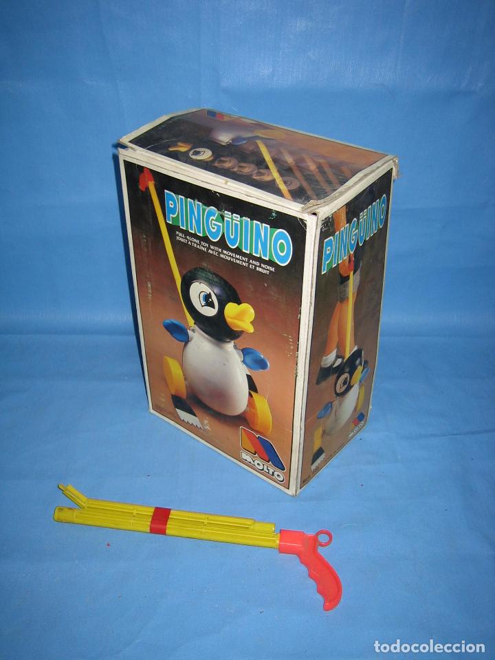 Juegos antiguos: 12 ping&uuml;ino de juguete de Molto - Foto 4
