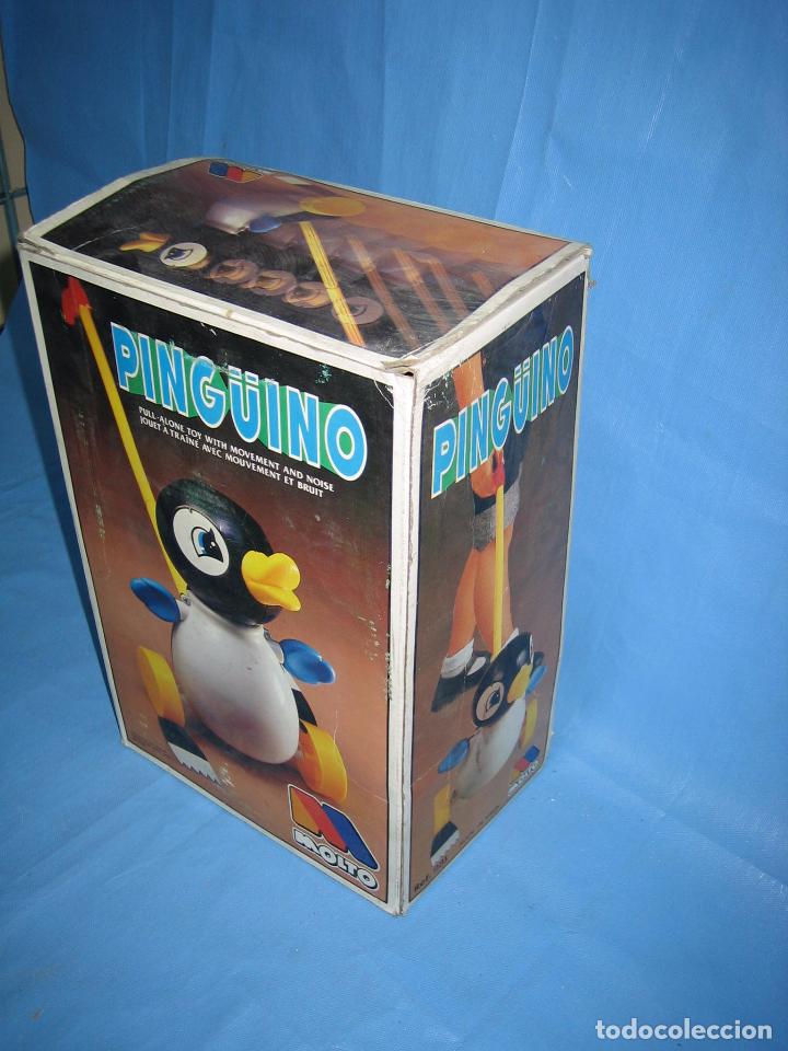 Juegos antiguos: 12 ping&uuml;ino de juguete de Molto - Foto 7