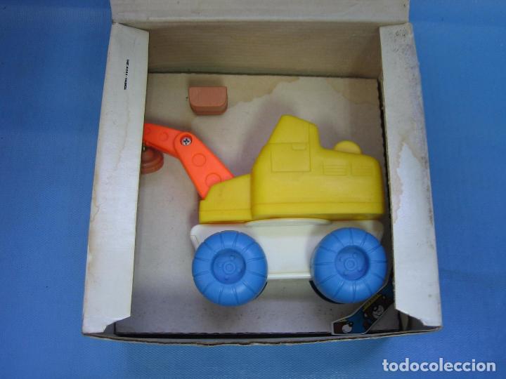 Juegos antiguos: 7 juguete coche gr&uacute;a  de geyper - Foto 3