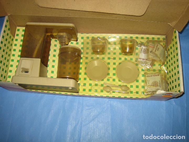 Juegos antiguos: Cafetera m&aacute;gica de Breka - Foto 3