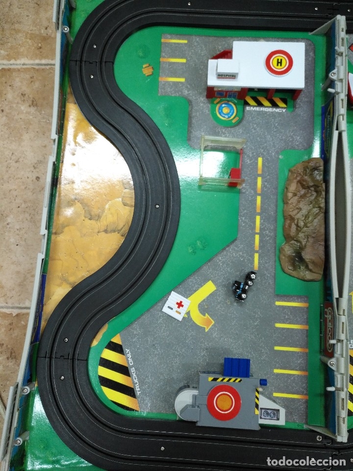 Juegos antiguos: Maletin Circuito de Velocidad - Foto 2