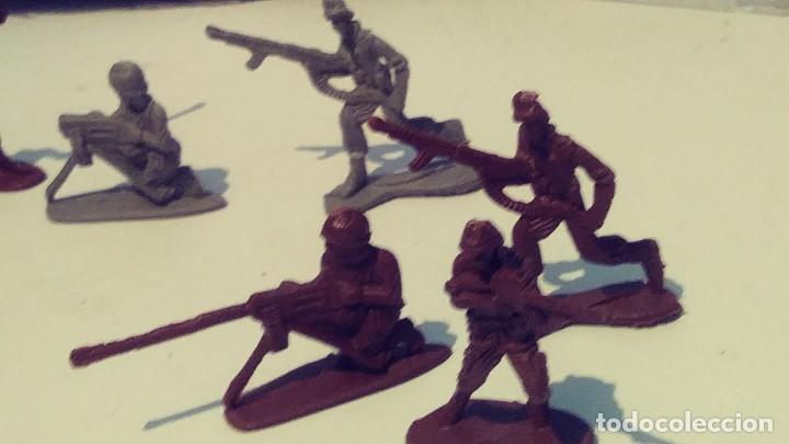 Juegos antiguos: Set de combate Bullycan - Foto 3