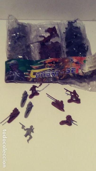 Juegos antiguos: Set de combate Bullycan - Foto 1