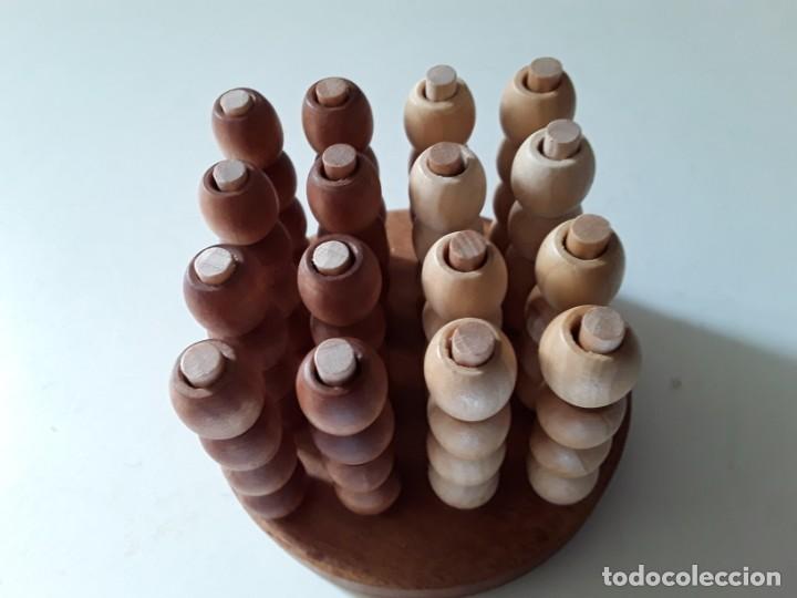 Juegos antiguos: 4 en raya en 3D, juegos de ingenio. De madera - Foto 1