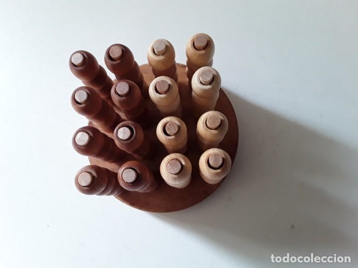 Juegos antiguos: 4 en raya en 3D, juegos de ingenio. De madera - Foto 3