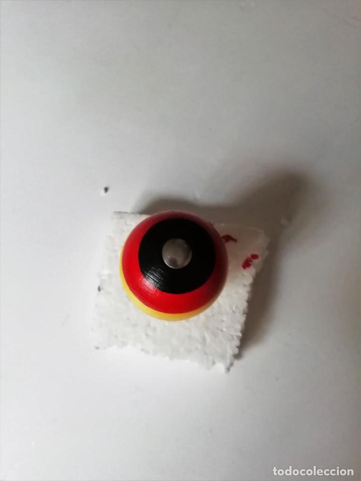 Juegos antiguos: Trompo de madera pintado a mano - Foto 2