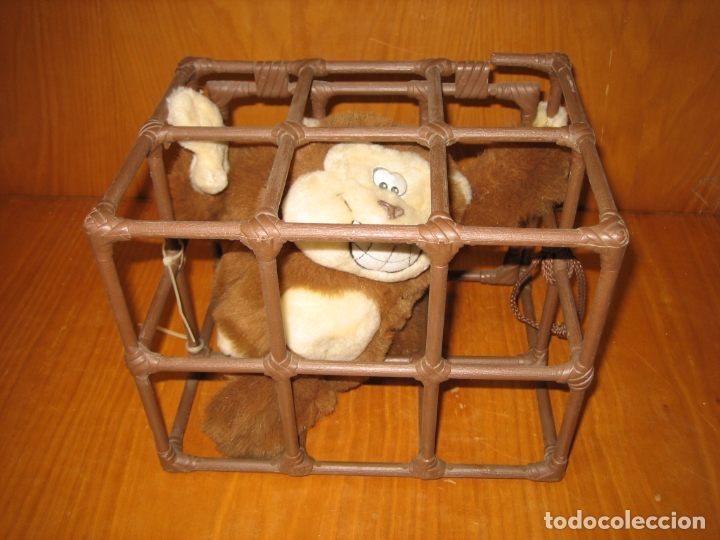 Juegos antiguos: Antiguo mono en jaula - Foto 1