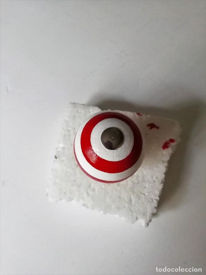 Juegos antiguos: trompo de madera pintado a mano - Foto 2