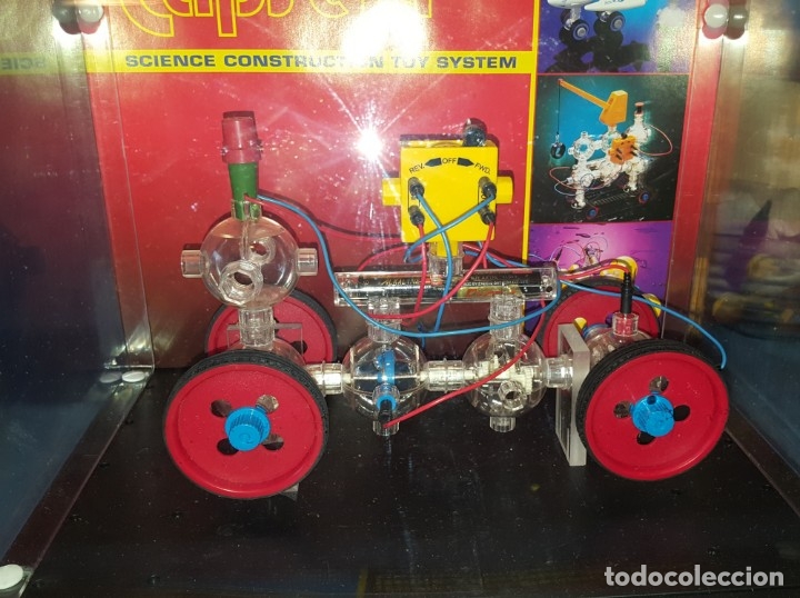 Juegos antiguos: CAPSELA JUEGO DE CONSTRUCCION CIENTIFICA EN VITRINA EXPOSITORA - Foto 2