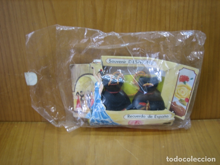 Juegos antiguos: Casta&ntilde;uelas de juguete - Foto 1