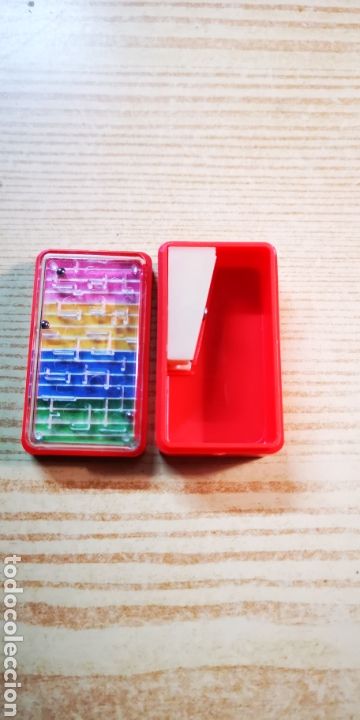Juegos antiguos: Sacapuntas con juego de bolas - Foto 3