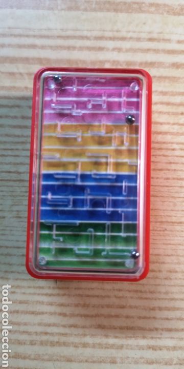 Juegos antiguos: Sacapuntas con juego de bolas - Foto 1