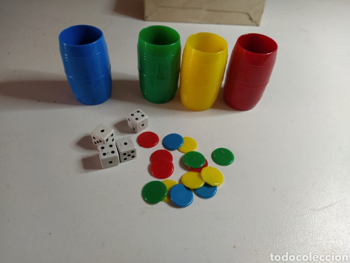 Juegos antiguos: Antiguos accesorios de parch&iacute;s - Foto 2