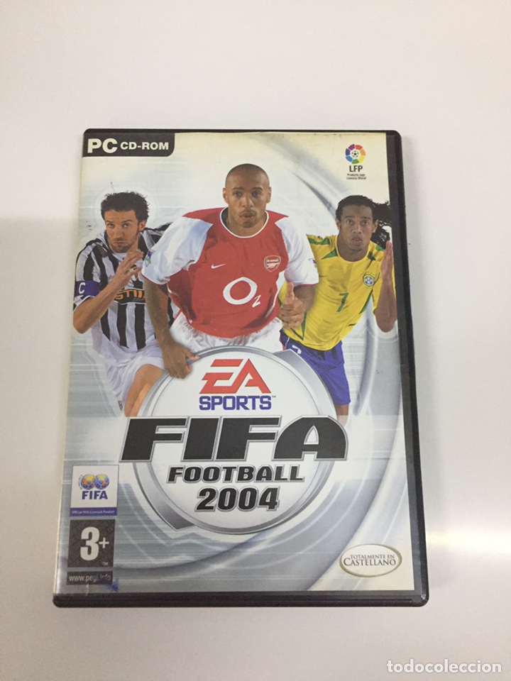 Juegos antiguos: Juego PC FIFA 2004 con 3 CDs - Foto 1