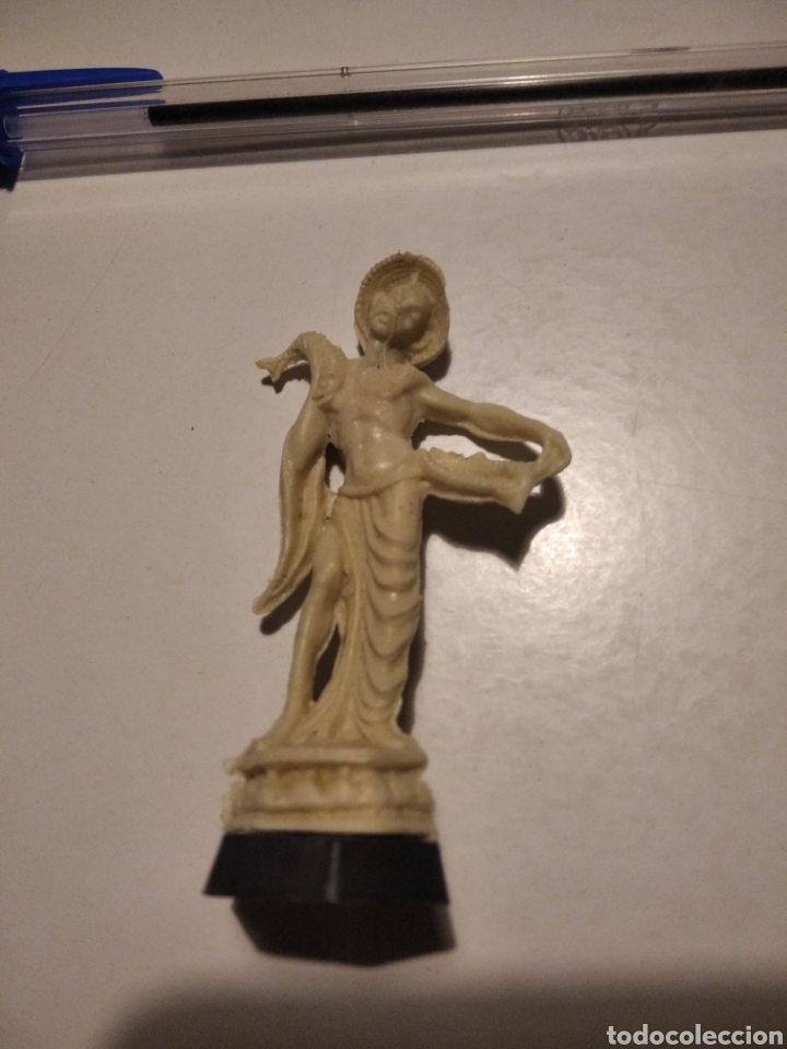 Juegos antiguos: Figura china pl&aacute;stico - Foto 1