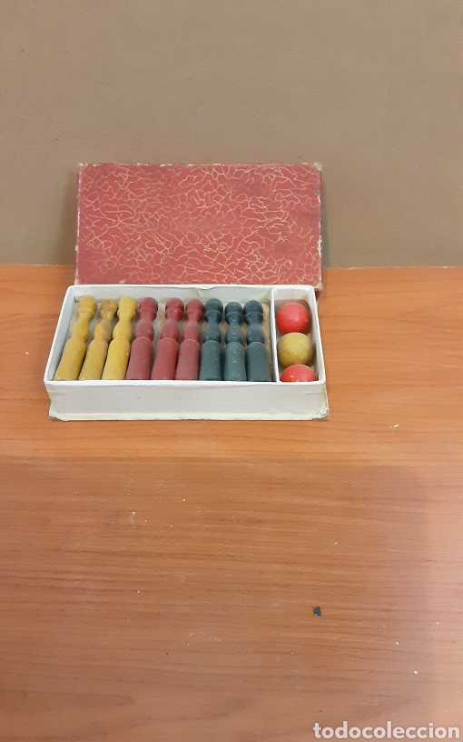 Juegos antiguos: Juego de bolos de madera - Foto 1