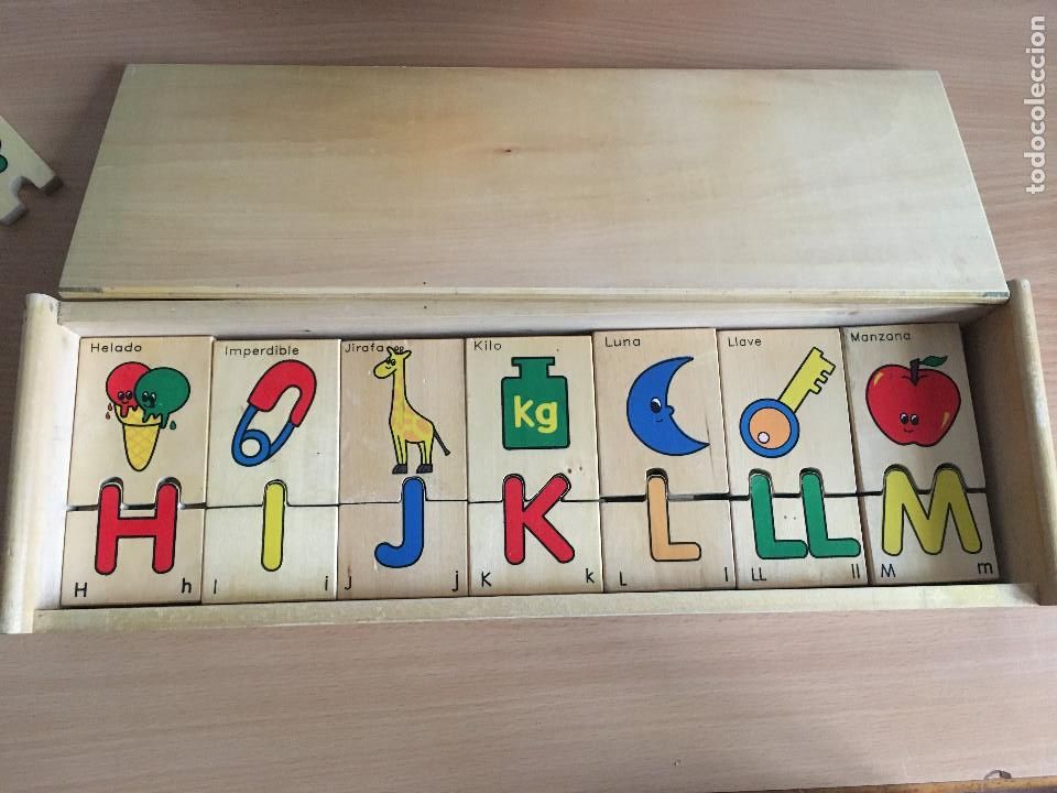 Juegos antiguos: Encaje abecedario de madera - Foto 3