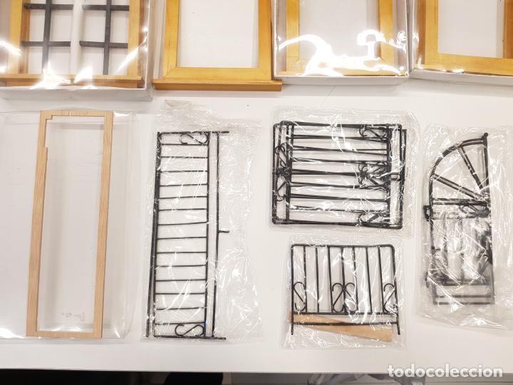 Juegos antiguos: Conjunto de piezas de casa de mu&ntilde;ecos/mu&ntilde;ecas - Foto 4