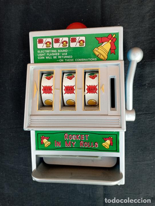 Juegos antiguos: Maquina Tragaperras -ROCKET IN MY ROLLS- - Foto 1