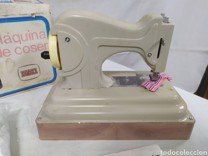 Juegos antiguos: M&aacute;quina de coser de Eureka - Foto 5