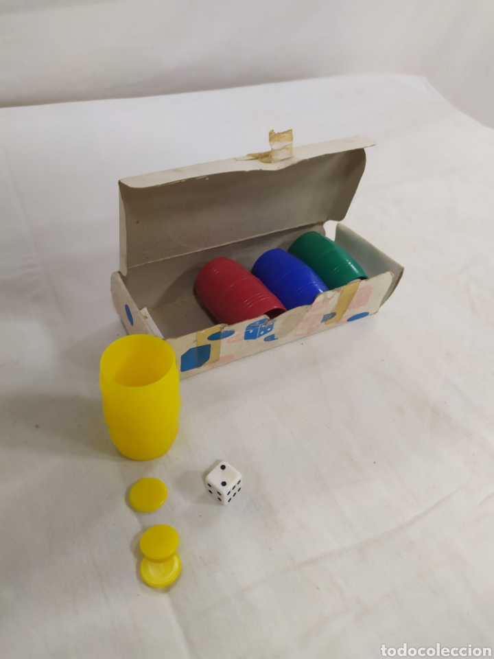 Juegos antiguos: Juego antiguo de cubiletes - Foto 2