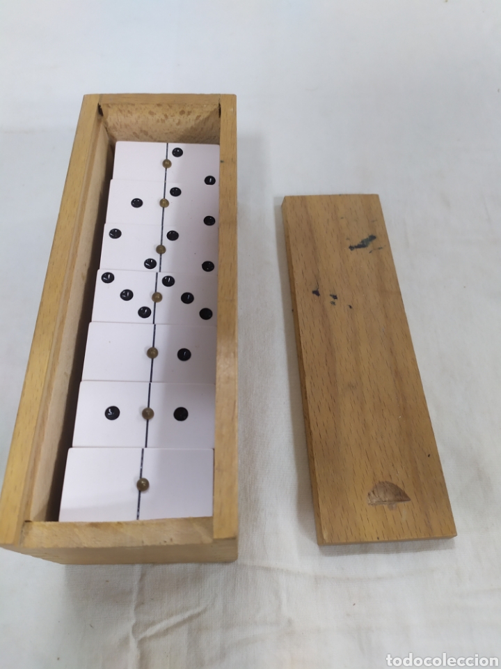 Juegos antiguos: Juego de domin&oacute; con caja de madera - Foto 1