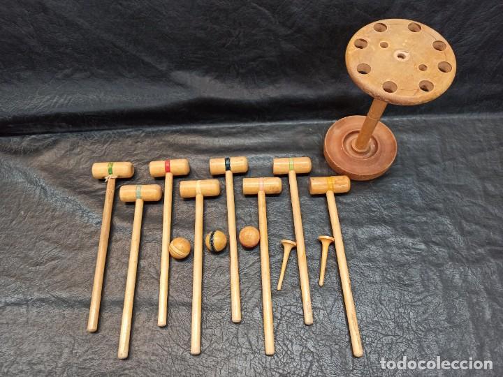 Juegos antiguos: Antiguo juego de mini criket. Madera. - Foto 1