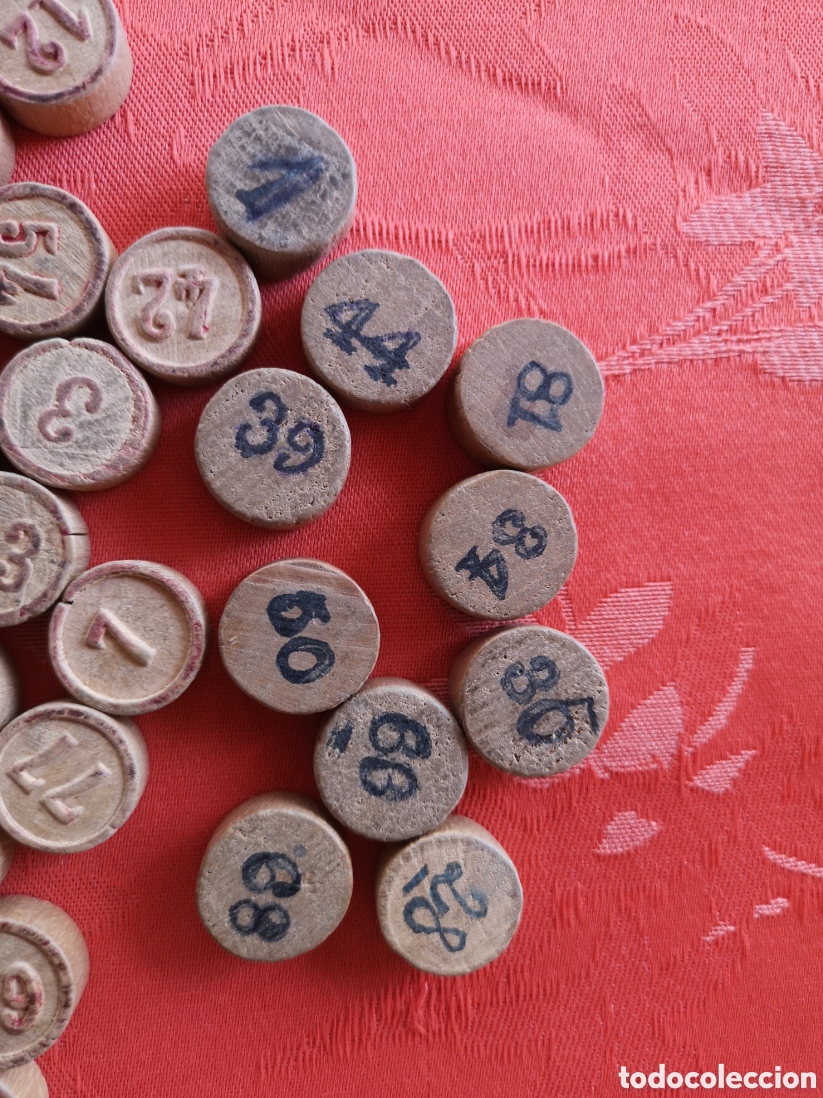 Juegos antiguos: Fichas de Bingo antiguas de madera - Foto 4