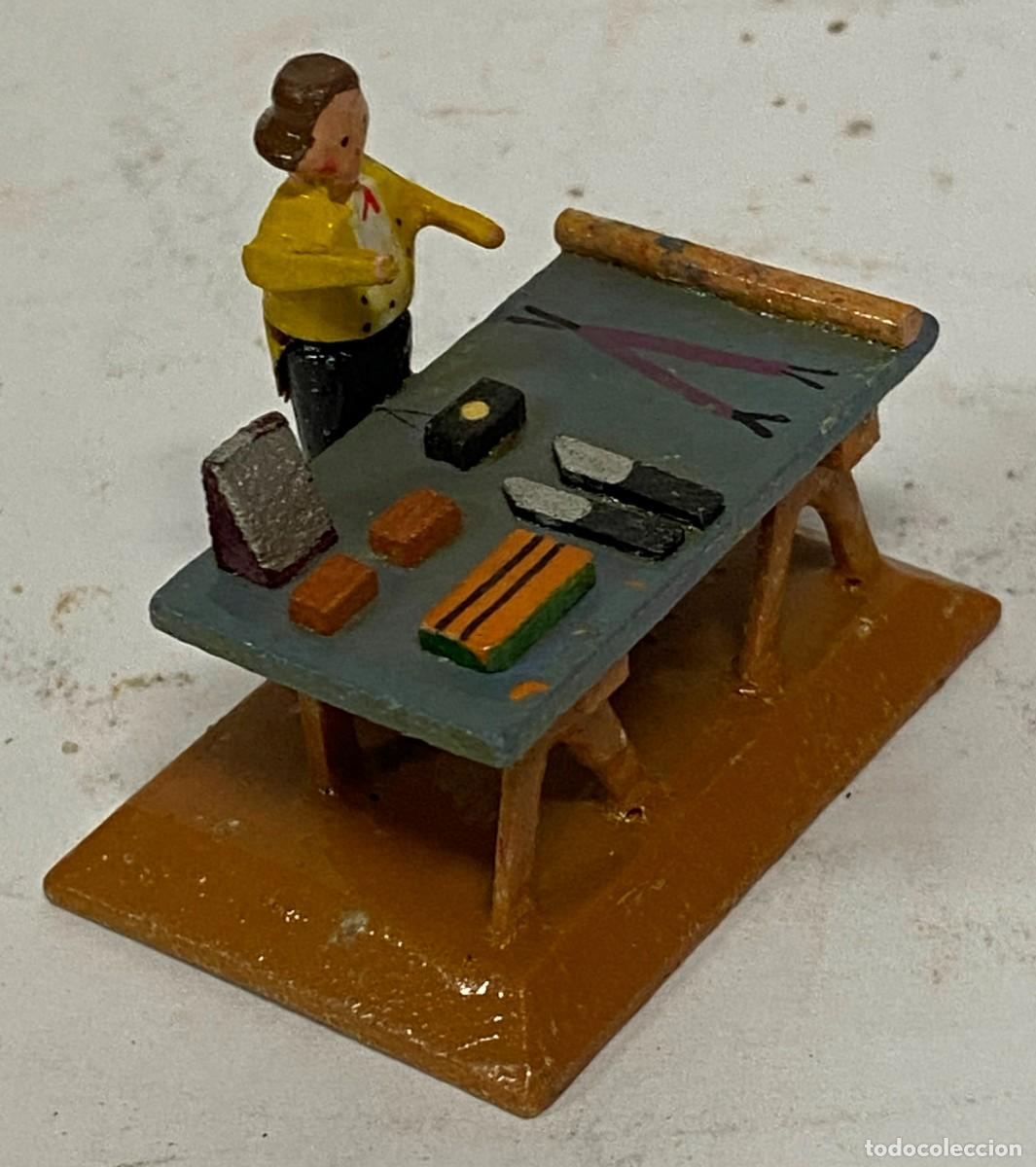 Juegos antiguos: JUGUETE DE MADERA EN MINIATURA, MIDE 4,5 CMS. - Foto 3