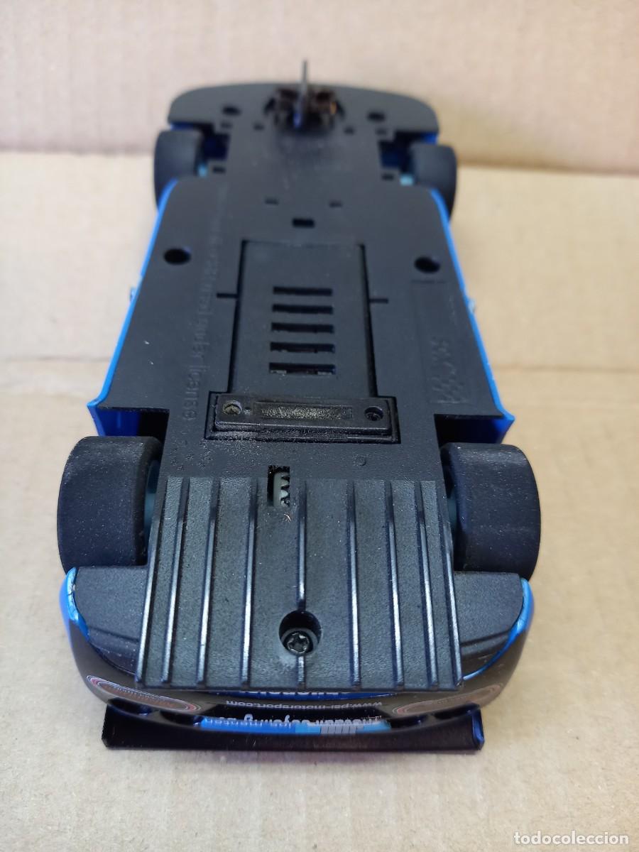 Juegos antiguos: Scalextric Chevrolet Corvette C6R Dunlop Ref. 62520 - Foto 6
